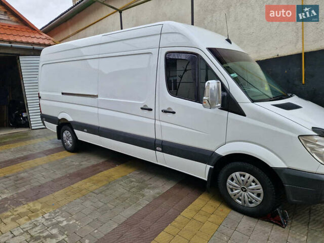 Белый Мерседес Sprinter, объемом двигателя 2.99 л и пробегом 514 тыс. км за 18000 $, фото 2 на Automoto.ua