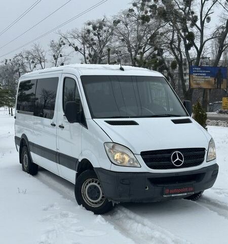 Белый Мерседес Sprinter, объемом двигателя 2.99 л и пробегом 489 тыс. км за 12999 $, фото 3 на Automoto.ua