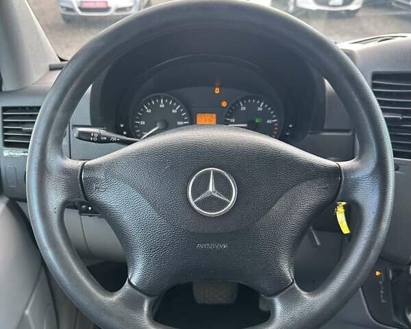 Белый Мерседес Sprinter, объемом двигателя 2.99 л и пробегом 489 тыс. км за 13499 $, фото 16 на Automoto.ua