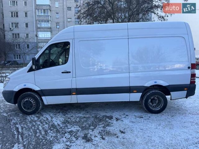 Белый Мерседес Sprinter, объемом двигателя 2.2 л и пробегом 310 тыс. км за 16900 $, фото 7 на Automoto.ua