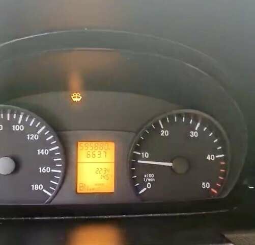 Білий Мерседес Sprinter, об'ємом двигуна 2.14 л та пробігом 595 тис. км за 13000 $, фото 28 на Automoto.ua