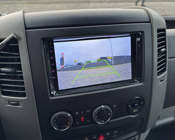 Білий Мерседес Sprinter, об'ємом двигуна 2.2 л та пробігом 430 тис. км за 11900 $, фото 20 на Automoto.ua