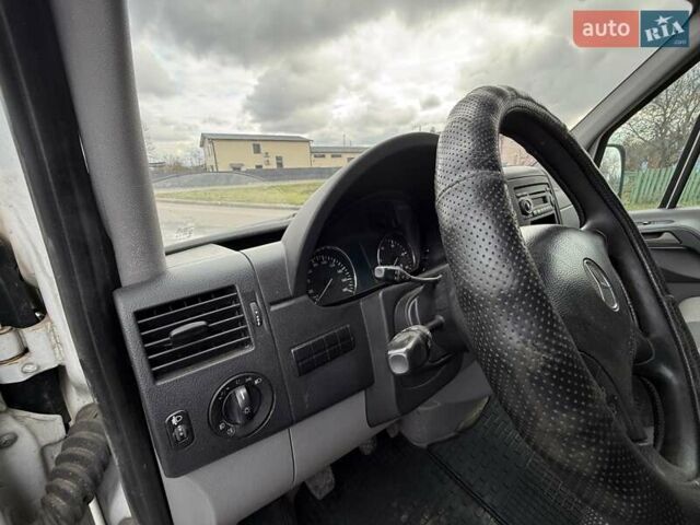 Білий Мерседес Sprinter, об'ємом двигуна 2.1 л та пробігом 460 тис. км за 10900 $, фото 14 на Automoto.ua