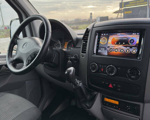 Білий Мерседес Sprinter, об'ємом двигуна 2.2 л та пробігом 430 тис. км за 11900 $, фото 10 на Automoto.ua