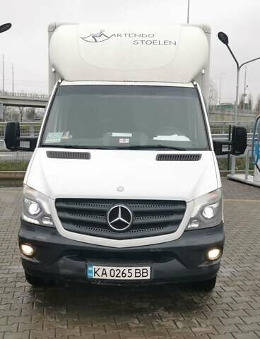 Белый Мерседес Sprinter, объемом двигателя 2.14 л и пробегом 589 тыс. км за 16999 $, фото 1 на Automoto.ua