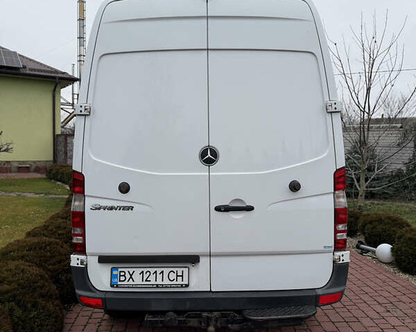 Белый Мерседес Sprinter, объемом двигателя 2.99 л и пробегом 200 тыс. км за 24500 $, фото 10 на Automoto.ua
