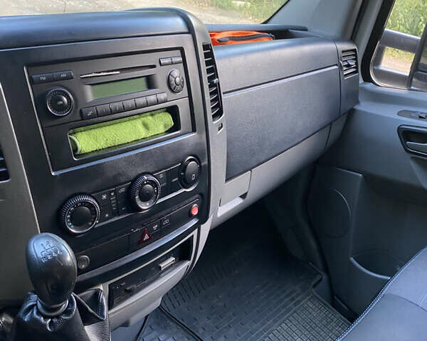 Білий Мерседес Sprinter, об'ємом двигуна 2.2 л та пробігом 470 тис. км за 15000 $, фото 1 на Automoto.ua