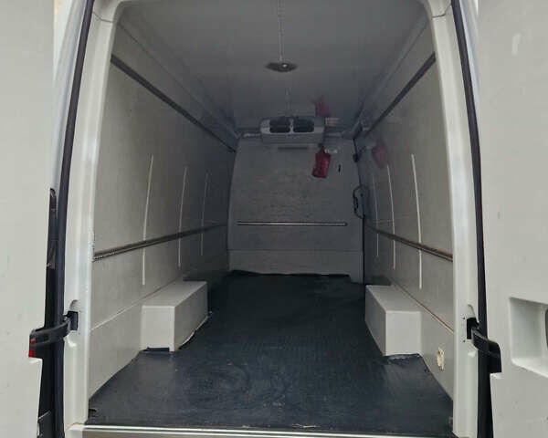 Белый Мерседес Sprinter, объемом двигателя 2.99 л и пробегом 514 тыс. км за 18000 $, фото 14 на Automoto.ua