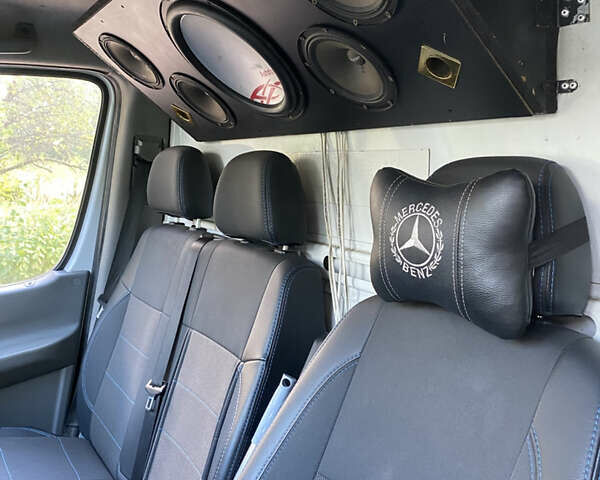 Білий Мерседес Sprinter, об'ємом двигуна 2.2 л та пробігом 470 тис. км за 15000 $, фото 6 на Automoto.ua