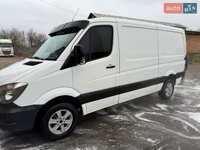 Белый Мерседес Sprinter, объемом двигателя 2.1 л и пробегом 370 тыс. км за 12800 $, фото 1 на Automoto.ua