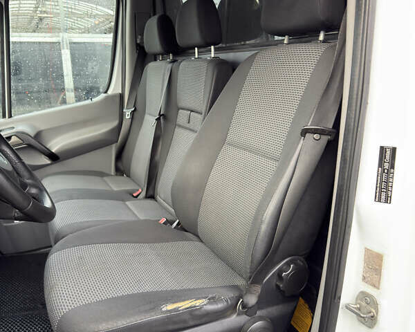 Білий Мерседес Sprinter, об'ємом двигуна 2.2 л та пробігом 430 тис. км за 11900 $, фото 15 на Automoto.ua