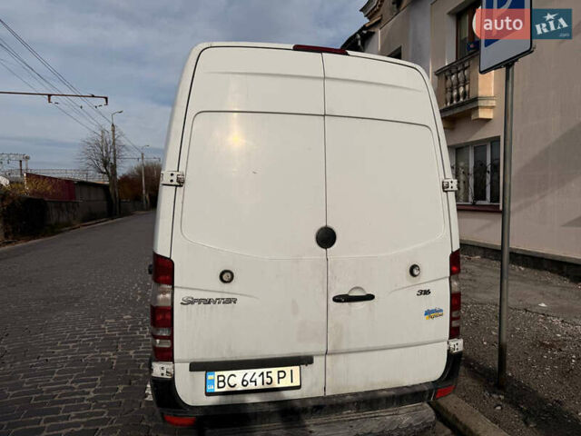 Белый Мерседес Sprinter, объемом двигателя 2.14 л и пробегом 557 тыс. км за 11300 $, фото 8 на Automoto.ua