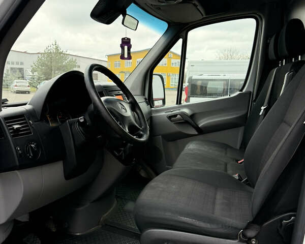 Білий Мерседес Sprinter, об'ємом двигуна 2.14 л та пробігом 517 тис. км за 12900 $, фото 7 на Automoto.ua