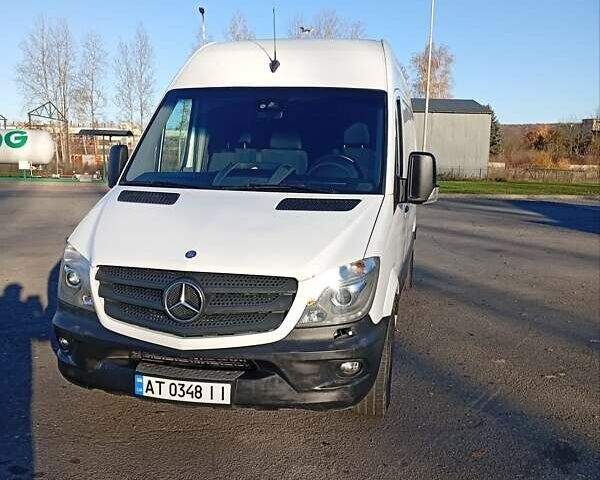 Белый Мерседес Sprinter, объемом двигателя 2.2 л и пробегом 307 тыс. км за 15600 $, фото 37 на Automoto.ua