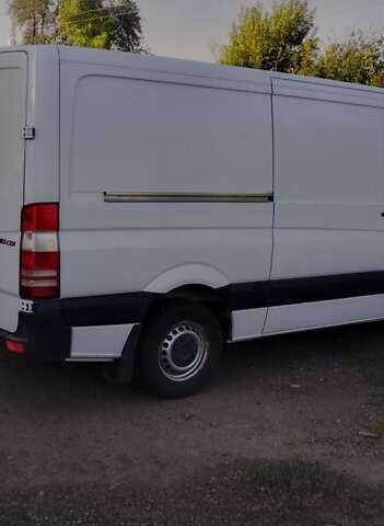 Белый Мерседес Sprinter, объемом двигателя 2.2 л и пробегом 303 тыс. км за 15300 $, фото 7 на Automoto.ua