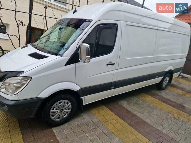 Белый Мерседес Sprinter, объемом двигателя 2.99 л и пробегом 514 тыс. км за 18000 $, фото 1 на Automoto.ua