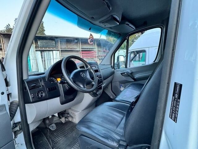 Білий Мерседес Sprinter, об'ємом двигуна 2.14 л та пробігом 352 тис. км за 14369 $, фото 2 на Automoto.ua