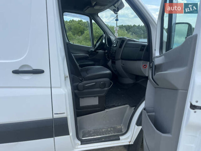 Білий Мерседес Sprinter, об'ємом двигуна 3 л та пробігом 390 тис. км за 18000 $, фото 7 на Automoto.ua