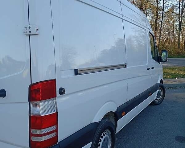 Белый Мерседес Sprinter, объемом двигателя 2.2 л и пробегом 307 тыс. км за 15600 $, фото 36 на Automoto.ua