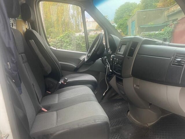 Белый Мерседес Sprinter, объемом двигателя 2.9 л и пробегом 180 тыс. км за 16700 $, фото 7 на Automoto.ua