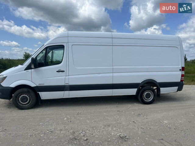 Білий Мерседес Sprinter, об'ємом двигуна 3 л та пробігом 390 тис. км за 18000 $, фото 1 на Automoto.ua