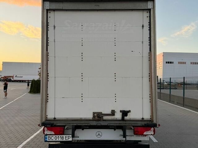 Белый Мерседес Sprinter, объемом двигателя 2.2 л и пробегом 340 тыс. км за 14000 $, фото 2 на Automoto.ua
