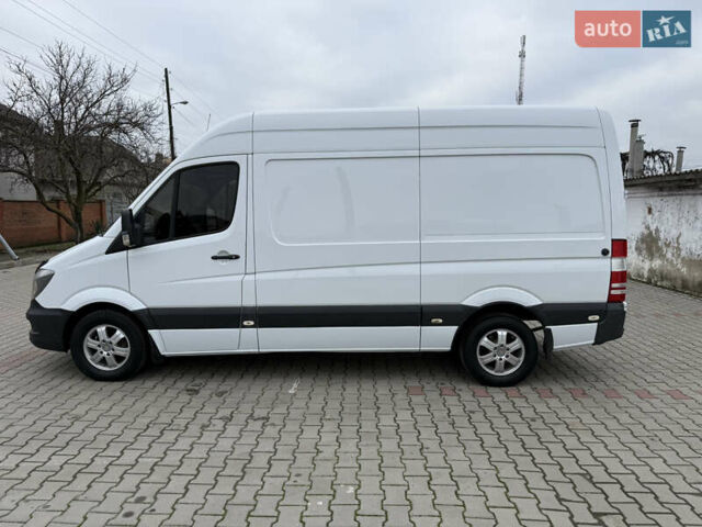 Белый Мерседес Sprinter, объемом двигателя 2.14 л и пробегом 385 тыс. км за 19373 $, фото 7 на Automoto.ua