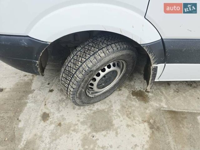 Белый Мерседес Sprinter, объемом двигателя 2.1 л и пробегом 330 тыс. км за 13900 $, фото 10 на Automoto.ua