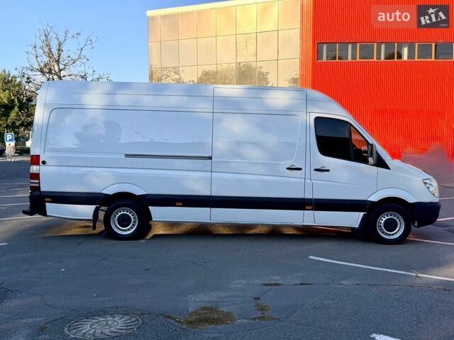 Білий Мерседес Sprinter, об'ємом двигуна 2.2 л та пробігом 400 тис. км за 13900 $, фото 3 на Automoto.ua