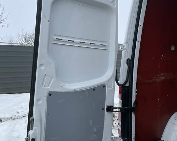 Белый Мерседес Sprinter, объемом двигателя 2.1 л и пробегом 482 тыс. км за 14750 $, фото 9 на Automoto.ua