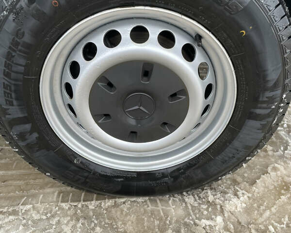 Белый Мерседес Sprinter, объемом двигателя 2.1 л и пробегом 482 тыс. км за 14750 $, фото 24 на Automoto.ua
