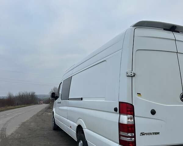 Білий Мерседес Sprinter, об'ємом двигуна 2.99 л та пробігом 835 тис. км за 23800 $, фото 2 на Automoto.ua