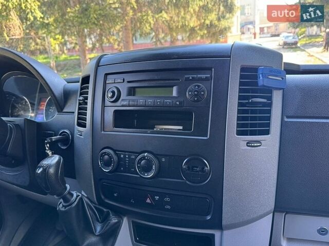 Белый Мерседес Sprinter, объемом двигателя 2.14 л и пробегом 390 тыс. км за 13300 $, фото 34 на Automoto.ua