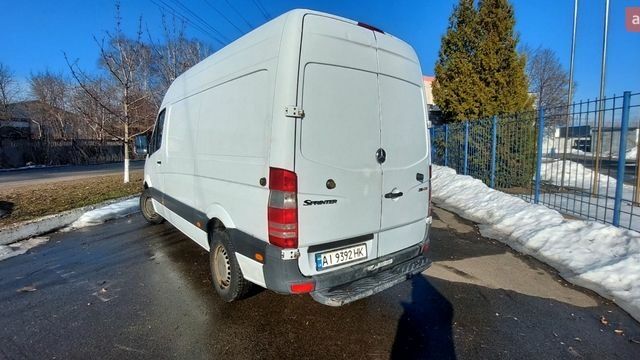Белый Мерседес Sprinter, объемом двигателя 2.14 л и пробегом 423 тыс. км за 12900 $, фото 6 на Automoto.ua