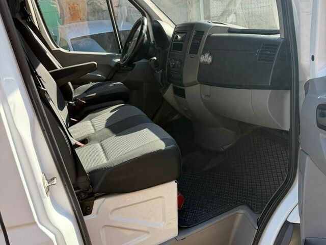 Белый Мерседес Sprinter, объемом двигателя 2.14 л и пробегом 557 тыс. км за 19000 $, фото 8 на Automoto.ua