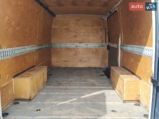 Белый Мерседес Sprinter, объемом двигателя 3 л и пробегом 356 тыс. км за 16500 $, фото 12 на Automoto.ua