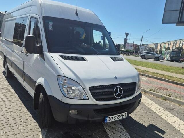 Белый Мерседес Sprinter, объемом двигателя 3 л и пробегом 550 тыс. км за 22500 $, фото 2 на Automoto.ua