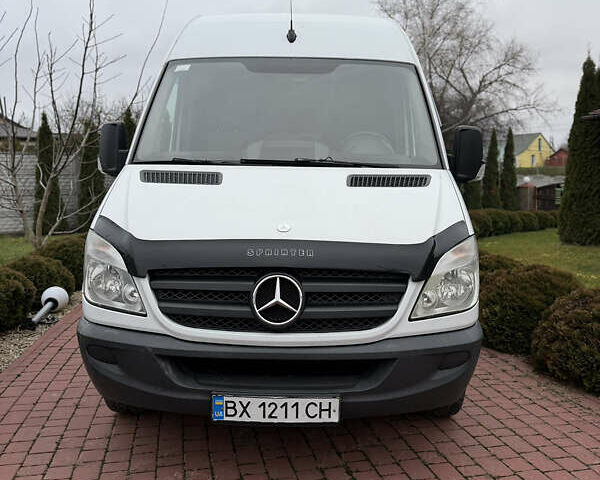 Белый Мерседес Sprinter, объемом двигателя 2.99 л и пробегом 200 тыс. км за 24500 $, фото 1 на Automoto.ua