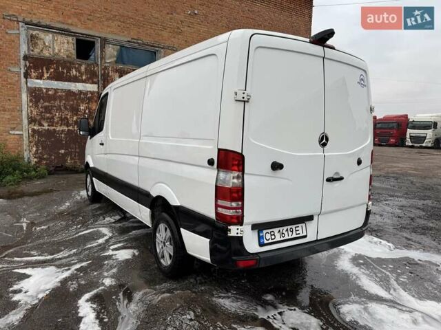 Белый Мерседес Sprinter, объемом двигателя 2.1 л и пробегом 370 тыс. км за 12800 $, фото 16 на Automoto.ua