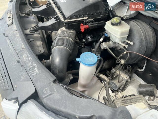 Білий Мерседес Sprinter, об'ємом двигуна 3 л та пробігом 390 тис. км за 18000 $, фото 17 на Automoto.ua