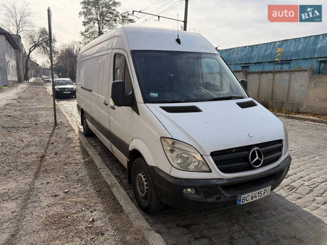 Белый Мерседес Sprinter, объемом двигателя 2.14 л и пробегом 557 тыс. км за 11300 $, фото 11 на Automoto.ua