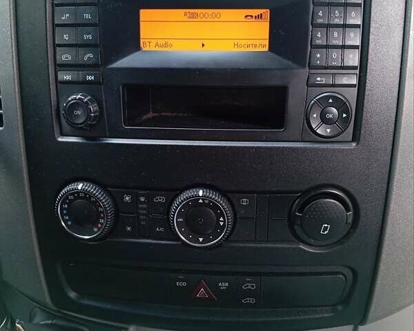 Мерседес Sprinter 2014 в Кременце на Automoto.ua Белый Мерседес Sprinter, объемом двигателя 2.14 л и пробегом 380 тыс. км за 17300 $, фото 6 на Automoto.ua