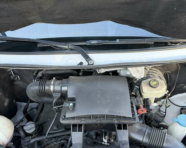 Білий Мерседес Sprinter, об'ємом двигуна 2.99 л та пробігом 380 тис. км за 19450 $, фото 33 на Automoto.ua