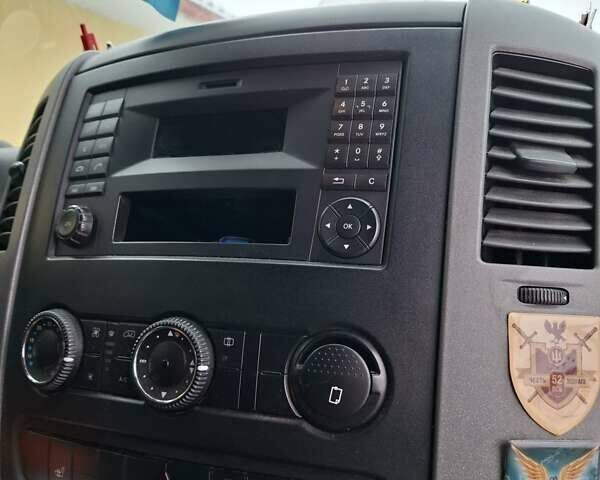 Белый Мерседес Sprinter, объемом двигателя 2.14 л и пробегом 580 тыс. км за 13900 $, фото 3 на Automoto.ua