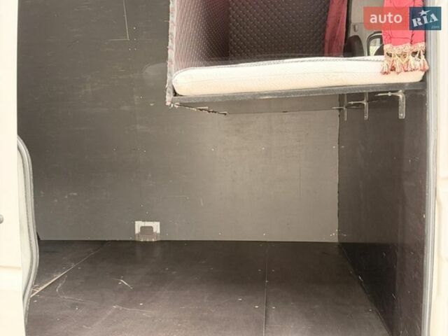 Белый Мерседес Sprinter, объемом двигателя 2.14 л и пробегом 504 тыс. км за 15000 $, фото 15 на Automoto.ua