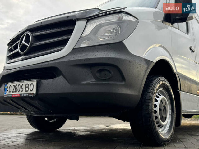 Белый Мерседес Sprinter, объемом двигателя 2.99 л и пробегом 518 тыс. км за 18999 $, фото 25 на Automoto.ua