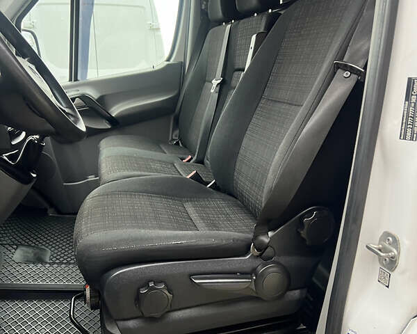 Белый Мерседес Sprinter, объемом двигателя 3 л и пробегом 360 тыс. км за 21500 $, фото 15 на Automoto.ua