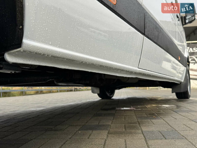 Белый Мерседес Sprinter, объемом двигателя 2.99 л и пробегом 518 тыс. км за 18999 $, фото 16 на Automoto.ua
