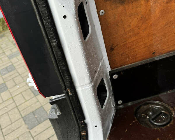 Белый Мерседес Sprinter, объемом двигателя 2.99 л и пробегом 518 тыс. км за 18999 $, фото 58 на Automoto.ua