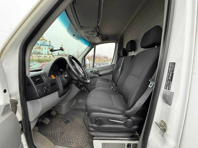 Белый Мерседес Sprinter, объемом двигателя 3 л и пробегом 429 тыс. км за 30000 $, фото 16 на Automoto.ua